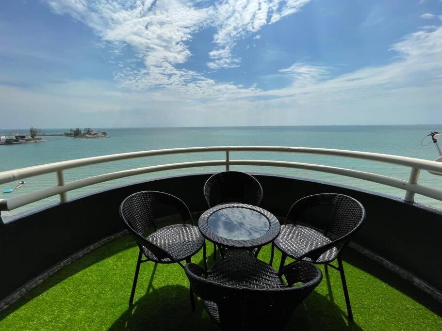 The Arena Tanjung Tuan Port Dickson Apartment Exterior photo